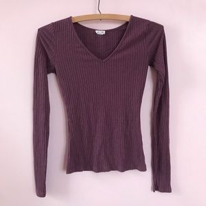 Plum purple tight v neck from garage xs